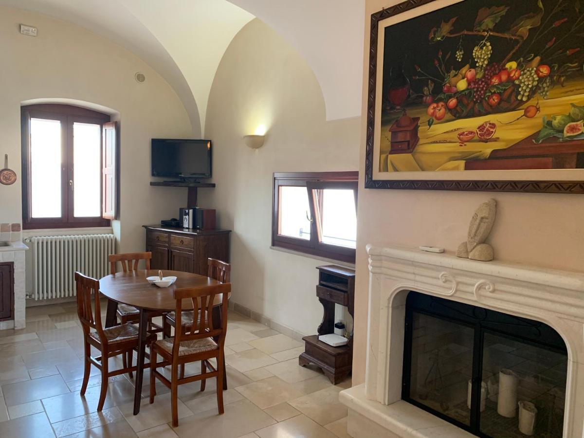 Palazzo Dei Gesuiti Appartamento Con Terrazza Privata Monopoli Exterior foto